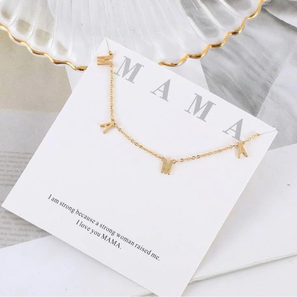 Mama necklace 